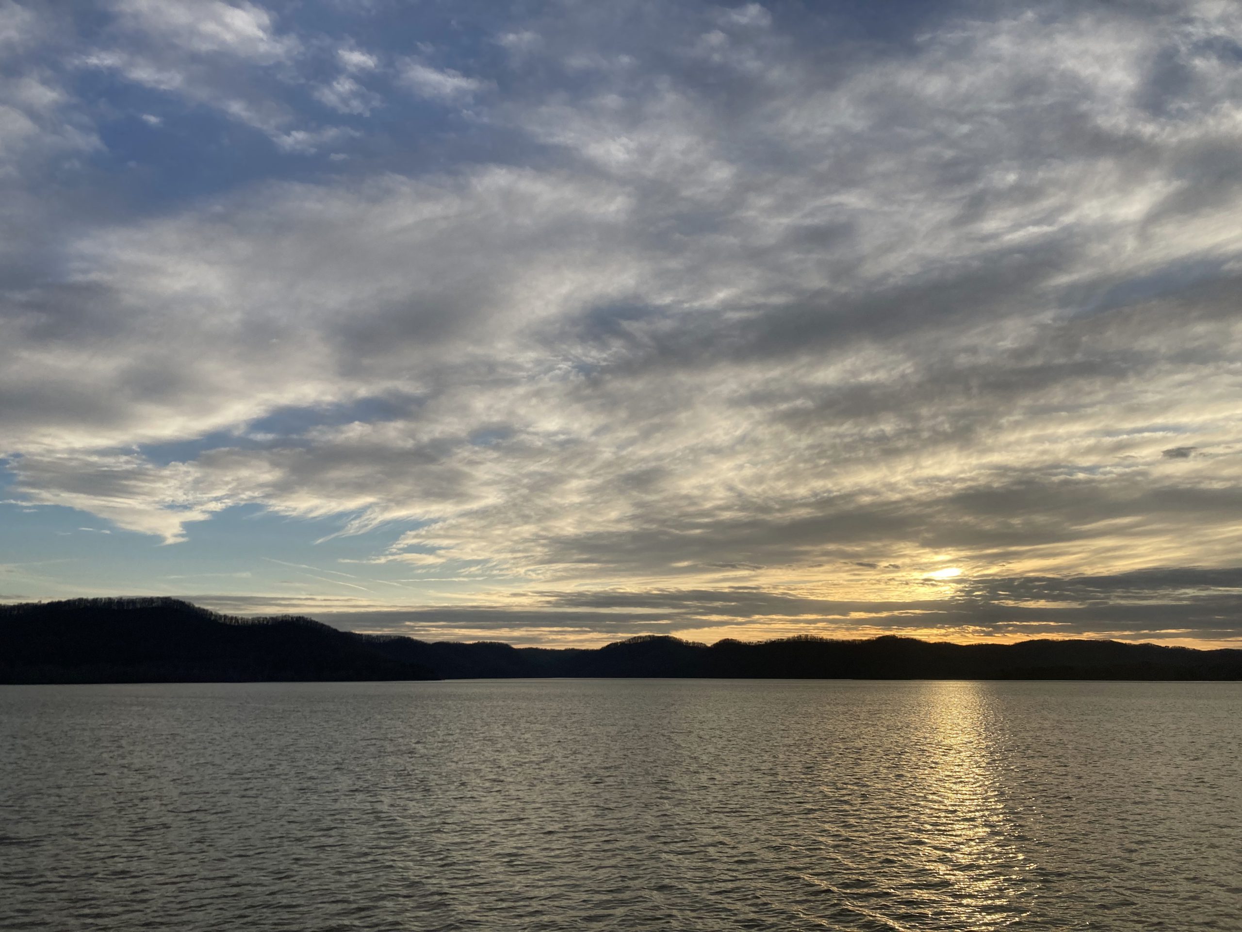 Three Reasons You Should Go Hiking Now! Three Reasons You Should Go Hiking Now!